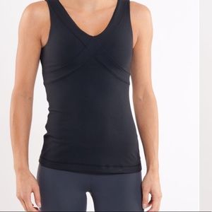 black lulu lemon tank